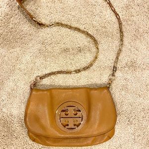 Tory Burch Amanda Clutch Crossbody Bag Tan/Camel